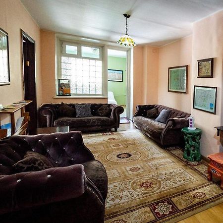 Lotus Guesthouse أولان باتور المظهر الخارجي الصورة